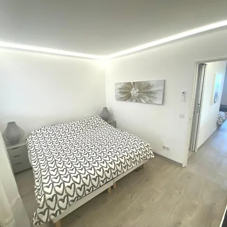 Apartamento Magnifique Les Pieds Dans L'eau A Saint-Laurent-du-Var