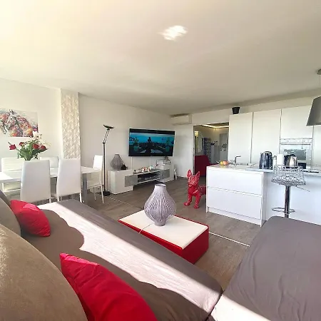 Magnifique Les Pieds Dans L'eau A Apartamento