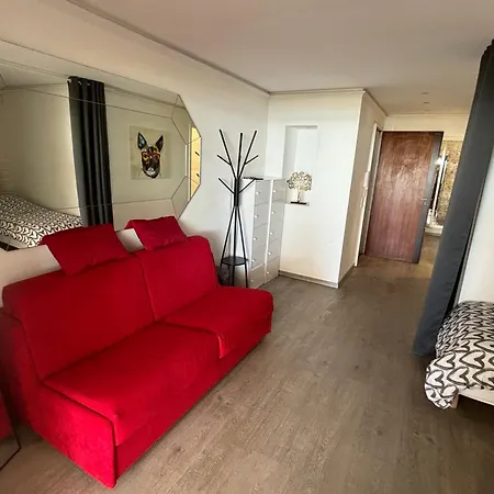 Magnifique Les Pieds Dans L'eau A * Saint-Laurent-du-Var